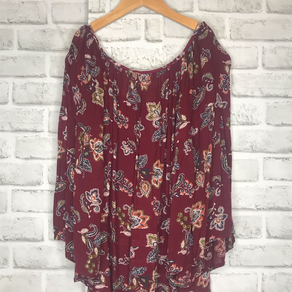 Abercrombie and Fitch Red Paisley Bell Sleeve Top - Picture 4 of 7